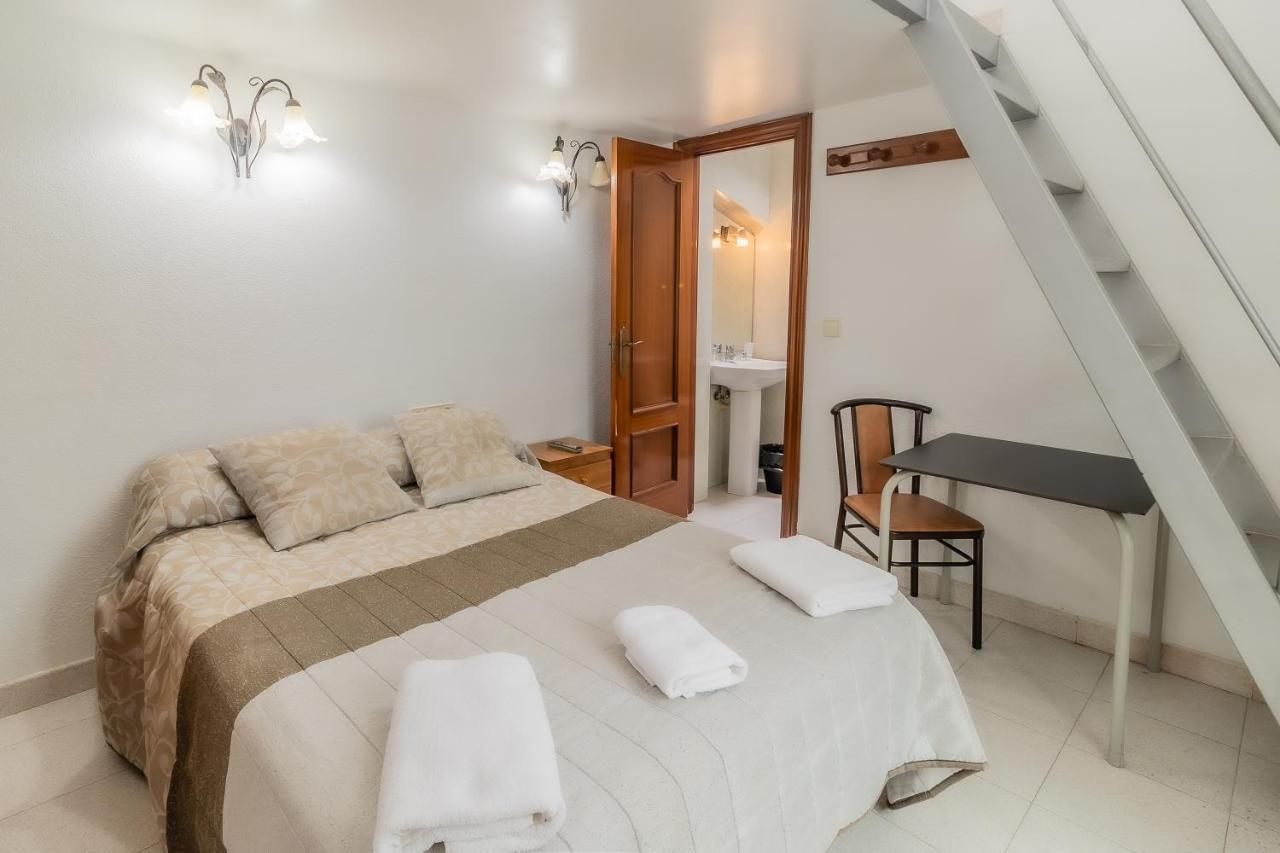 Hostal - Restaurante La Buena Villa By Vivere Stays Villalonquéjar Dış mekan fotoğraf