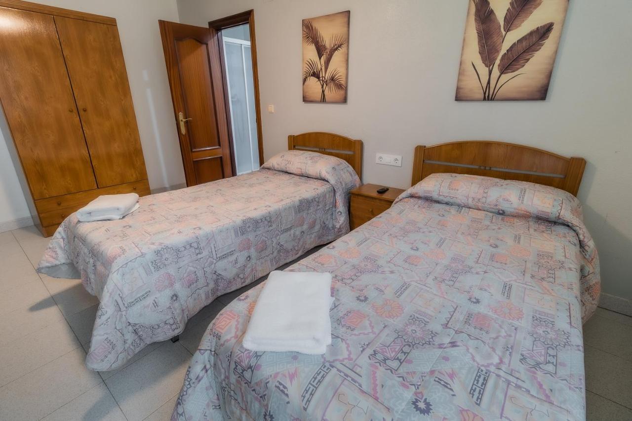 Hostal - Restaurante La Buena Villa By Vivere Stays Villalonquéjar Dış mekan fotoğraf